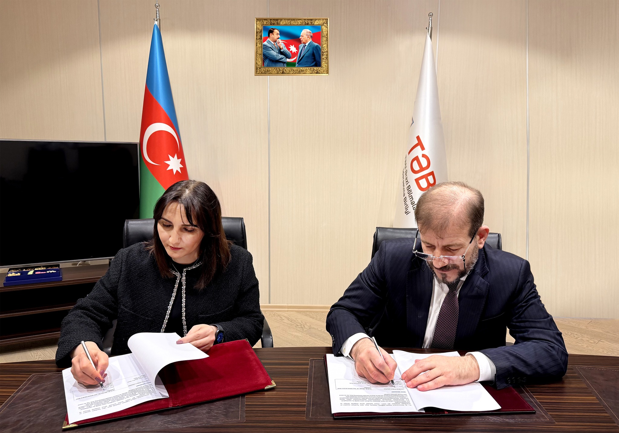 Yeni Klinikada “UpToDate” platformasının istifadəsinə start verilib